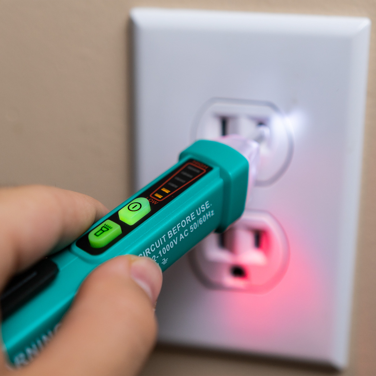 Smart Non-Contact Voltage Tester