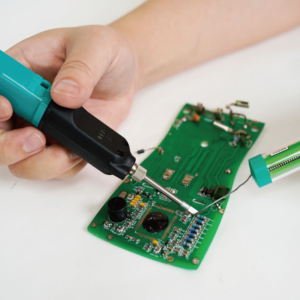 Cordless 12W Soldering Iron with USB Type-C Charging - Image 4